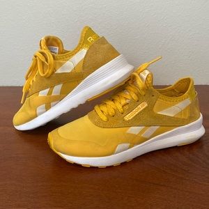 Reebok Women's Classic Nylon Casual Shoes size 6